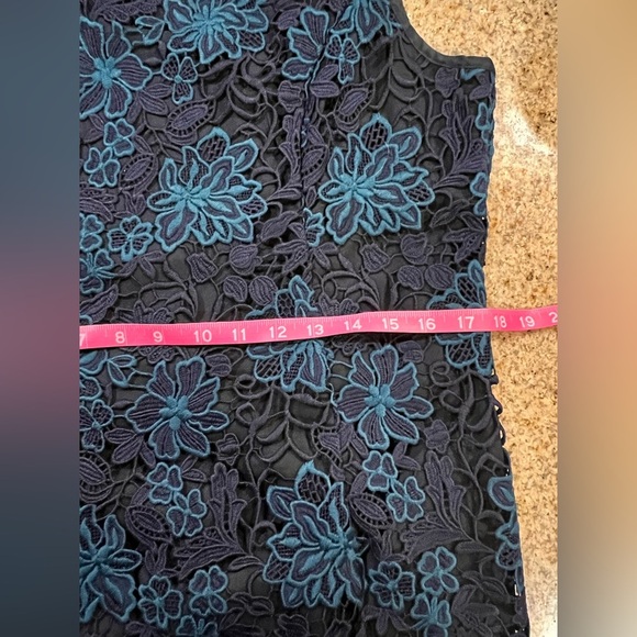 White House Black Market Illusion Lace Sheath Dress Navy Floral Midi EUC Zipper - Picture 16 of 16